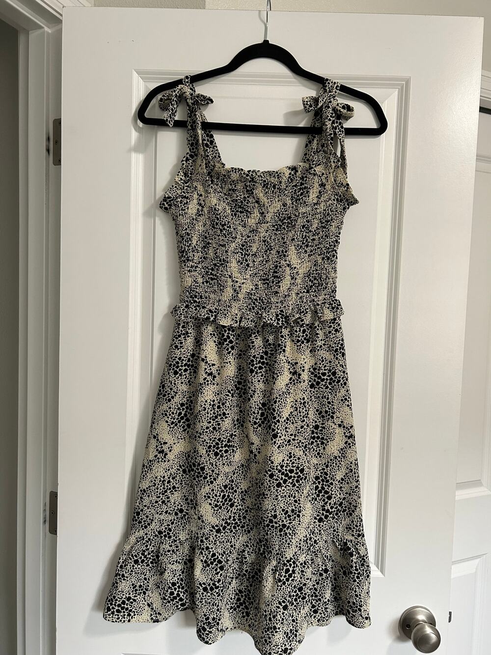 One Clothing Los Angeles Smocked Sleeveless Midi Dress Size Small